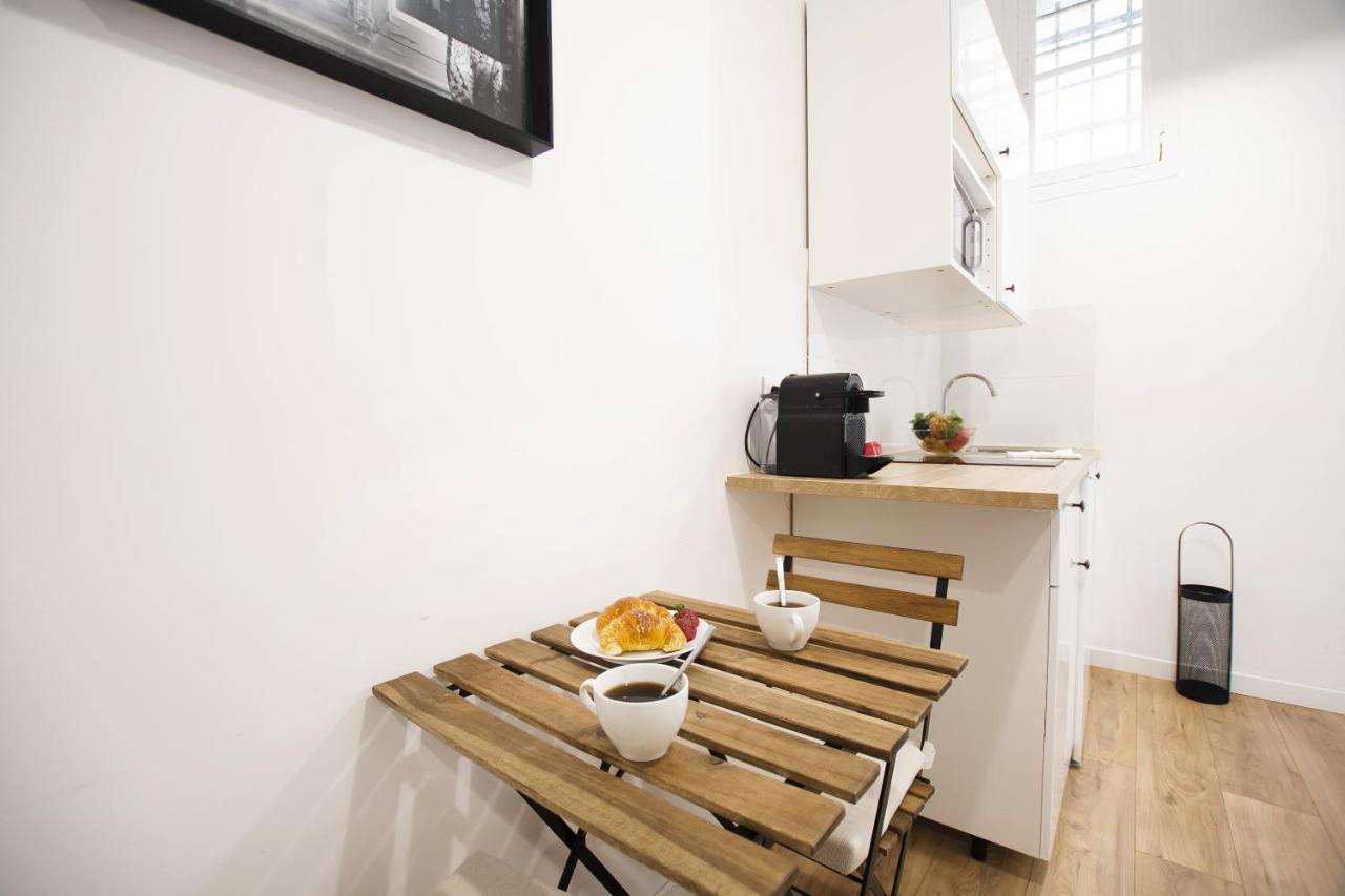 Great Studio Near The Eiffel Tower Париж Екстериор снимка