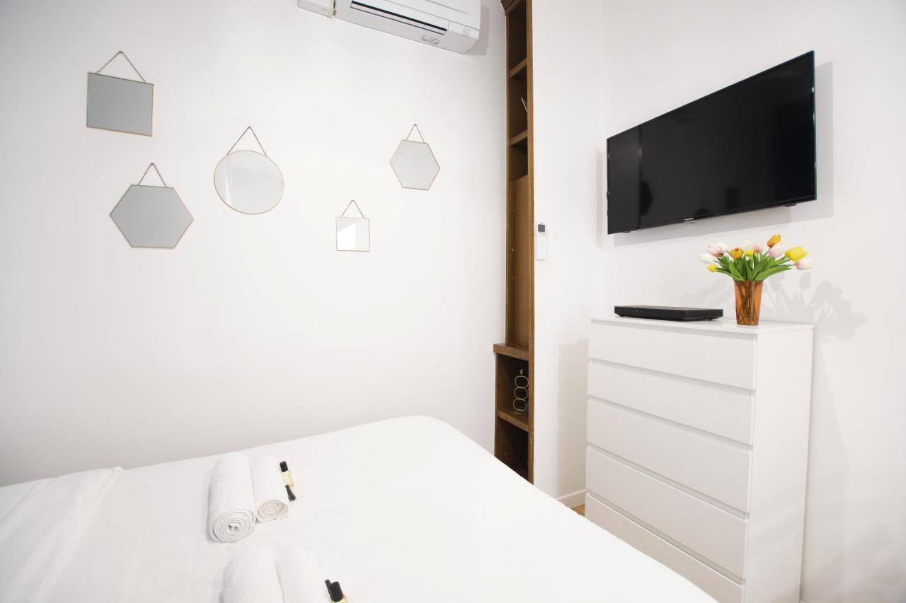 Great Studio Near The Eiffel Tower Париж Екстериор снимка